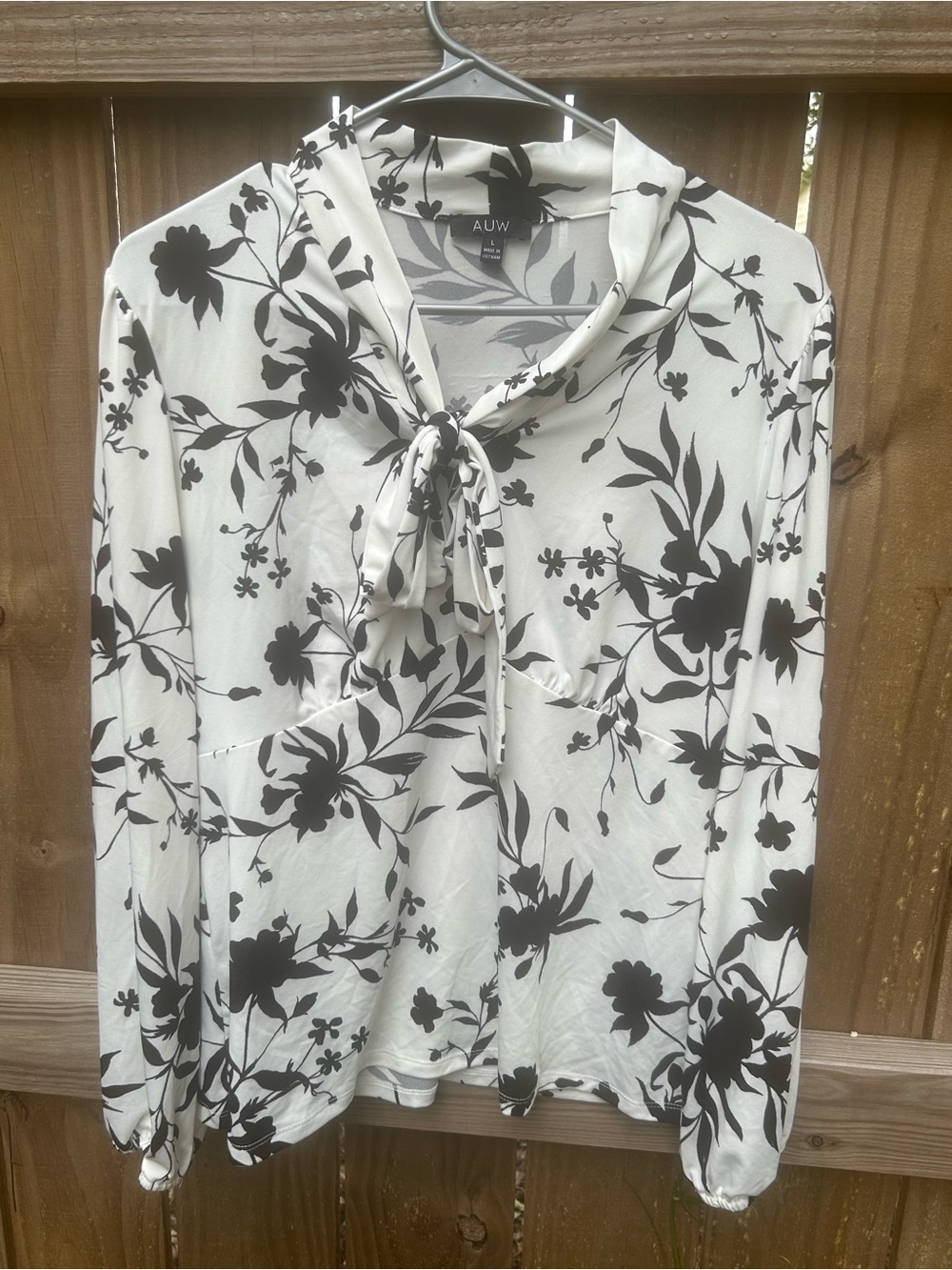 AUW Black and White Floral Tie-Neck Blouse size large